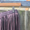 Tender floaty skirt with a sheen | Dark purple