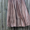 Tender floaty skirt with a sheen | Autumnal brown