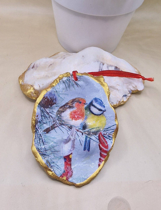 NEW Christmas Ornament Robin Blue Tit Stocking Oyster Shell