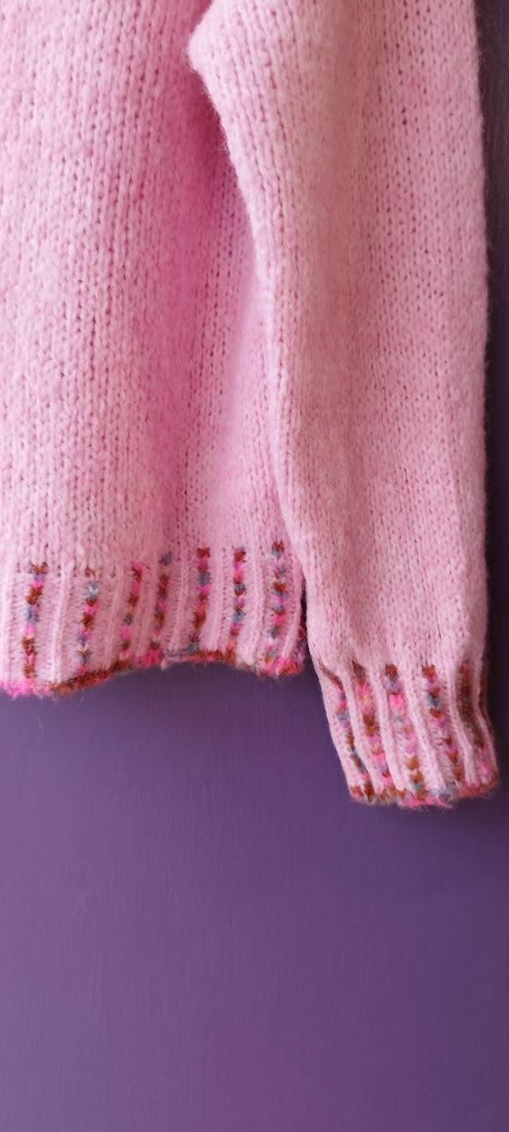 Blanket stitch jumper | Pink