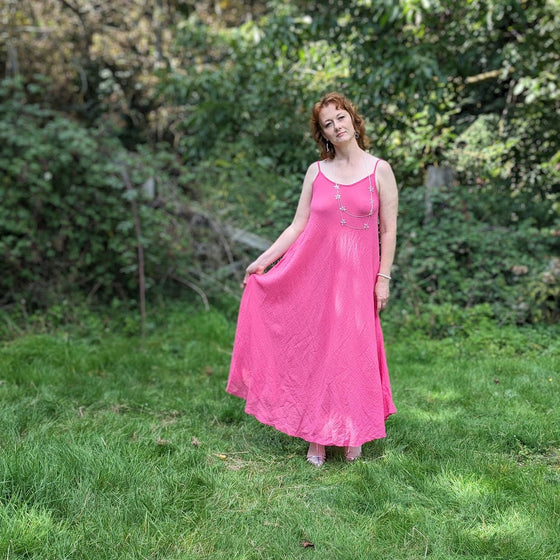 Maxi crinkle dress in pink