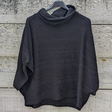  Soft Poncho jumper | Black