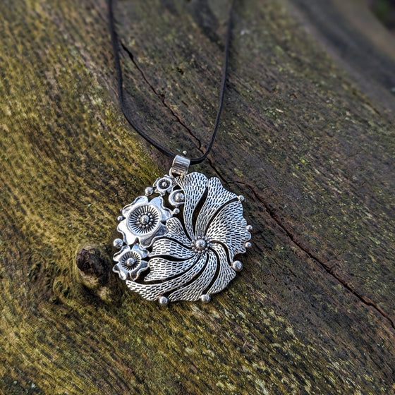 Silver flower necklace with cord