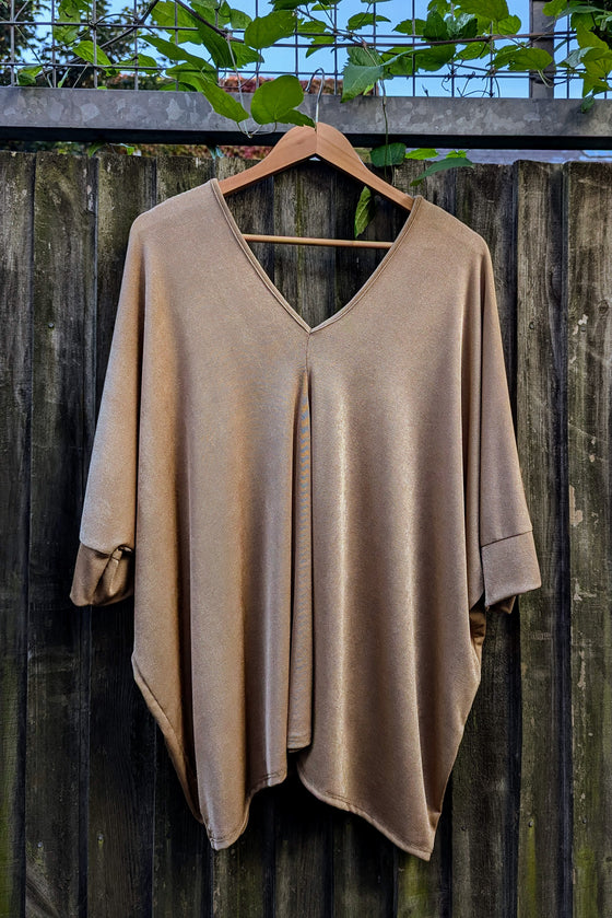 V front & back top | Poncho fit | Gold