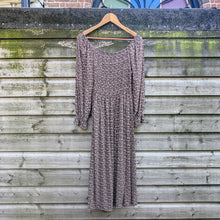  Shirred Ditsy longsleeved dress in Brown