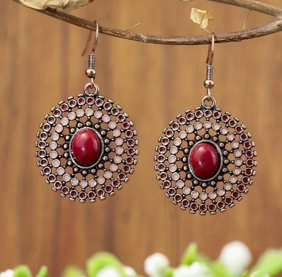 Vintage round earrings