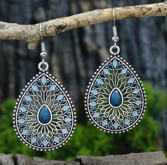 Vintage drop earrings blue