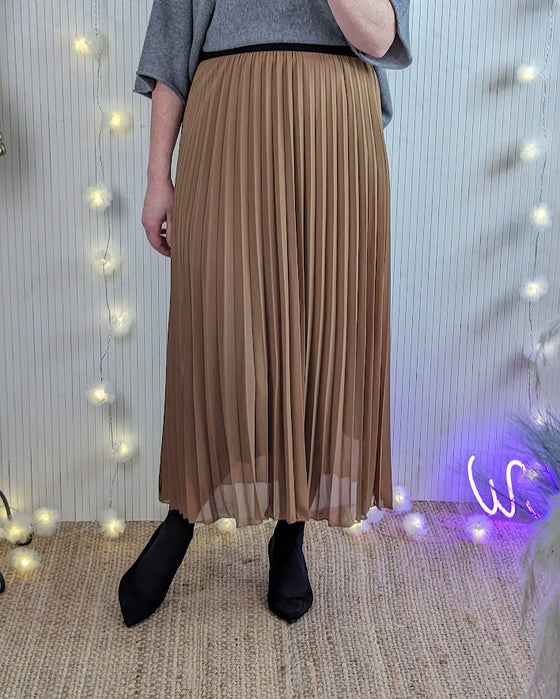 Pleated lined skirt | Camel