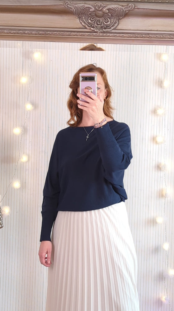 Soft fine knit jumper | Navy