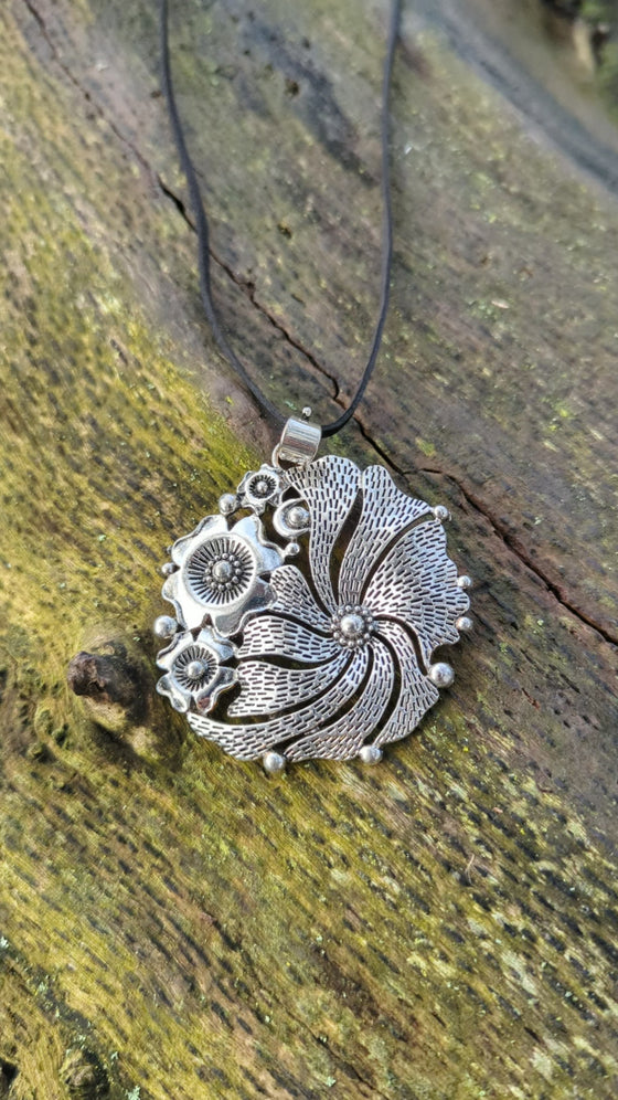 Silver flower necklace with cord