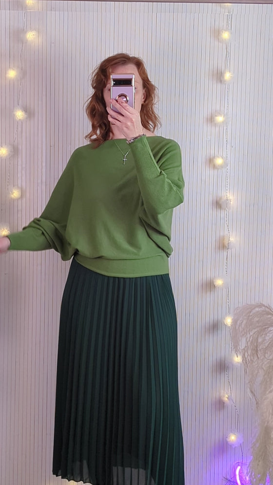 Soft fine knit jumper | Lime green