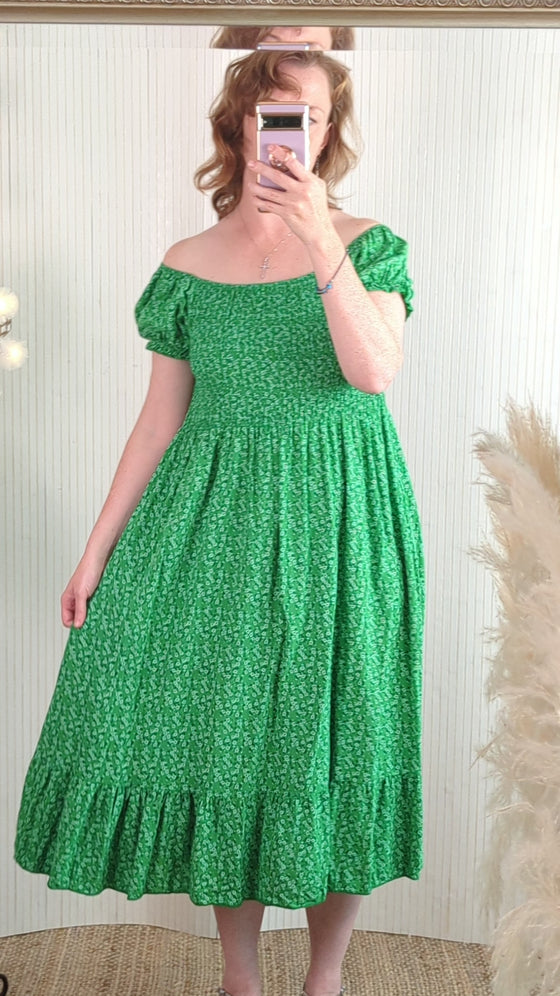 Shirred Ditsy viscose dress in green